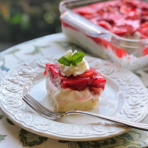 Strawberry Cream Cheese Squares