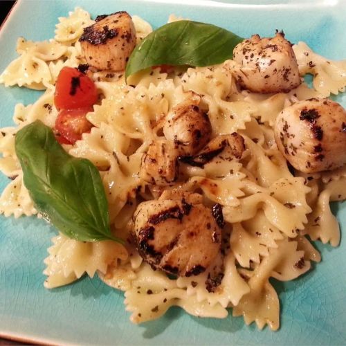 Basil Pan-Seared Scallops over Pasta