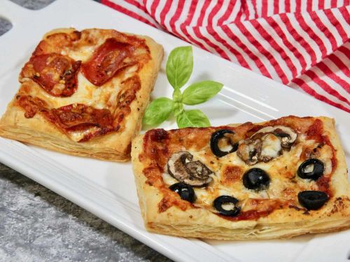 Addie's Puff Pastry Pizzas