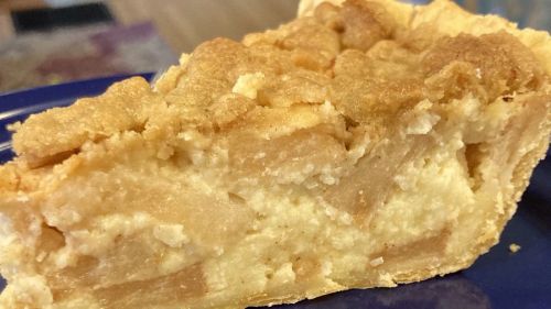 Apple Custard Streusel Pie