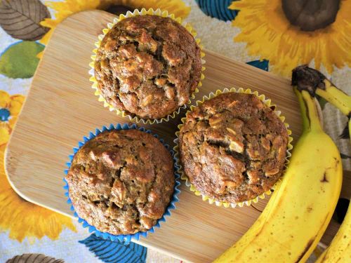 Whole Wheat Banana Oat Muffins