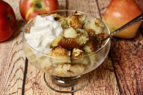 Apple-Cinnamon Bread Pudding