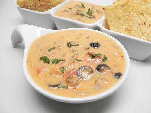 Instant Pot Italian-Style Sausage-Queso Dip