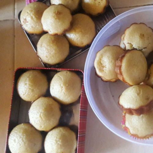 One Bowl Lemon Cupcakes