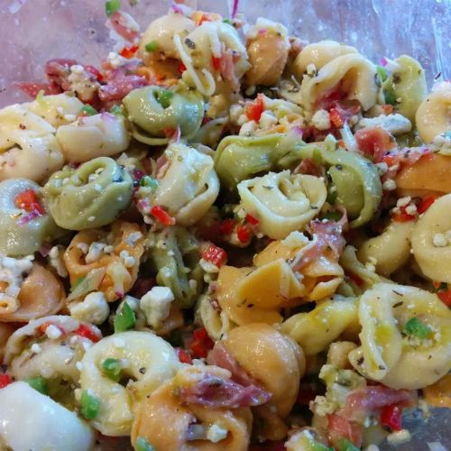 Gorgonzola and Prosciutto Tortellini Salad