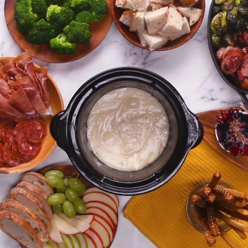 Slow Cooker Cheese Fondue