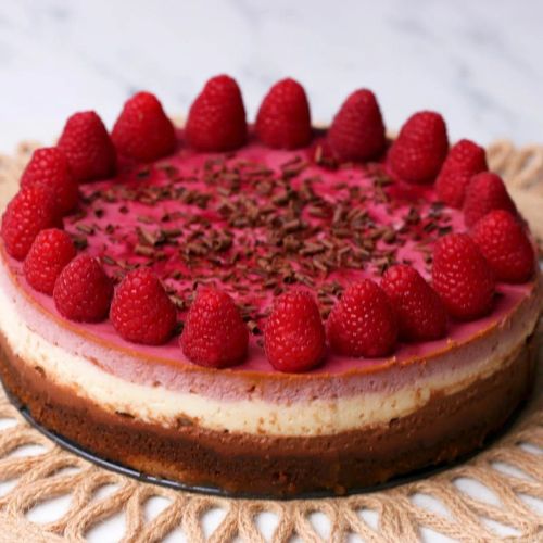 Raspberry Chocolate Greek Yogurt Cheesecake