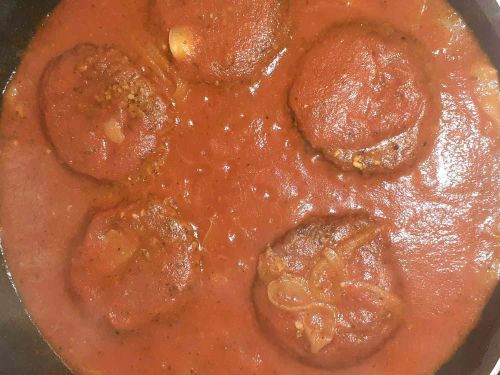 Skillet Burgers with Tomato Sauce