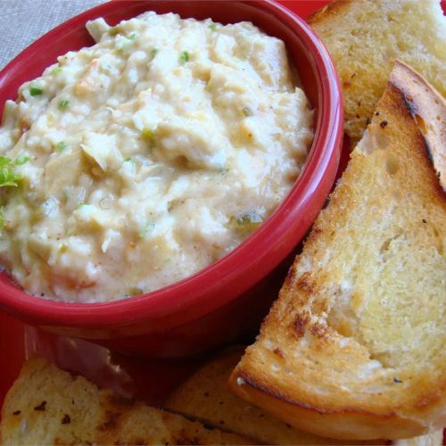 Warm Cheesy Artichoke Dip