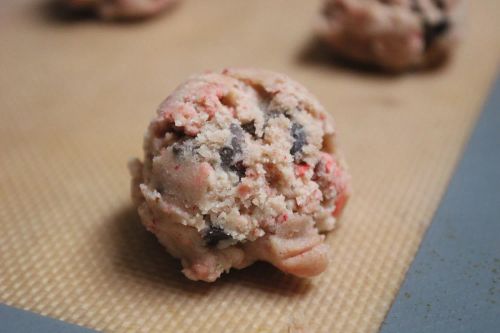 Strawberry-White Chocolate Chip Cookies