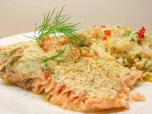 Salmon Fillets with Creamy Dill