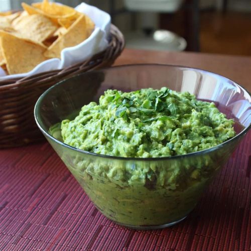 Chef John's Classic Guacamole