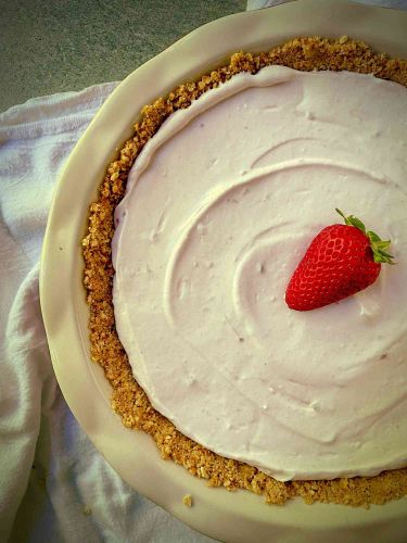 Strawberry Yogurt Pie I