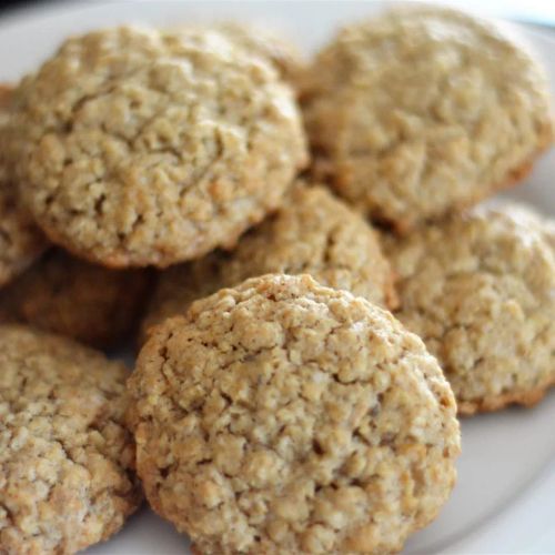 Soft Oatmeal Cookies