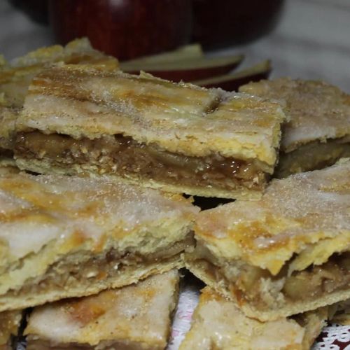 Delicious Apple Pie Bars