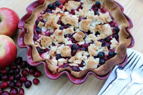 Amish Cran-Apple Pie