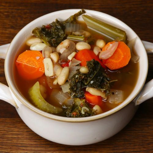 Slow-Cooker Tuscan White Bean Soup