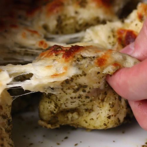 Pull Apart Cheesy Pesto Bread