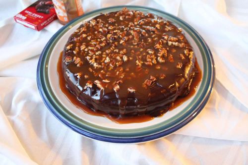 Turtle Fudge Skillet Cake