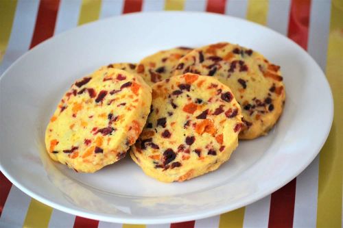 Cranberry-Orange Shortbread Cookies with Apricots