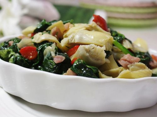 Colorful Spinach and Prosciutto Side