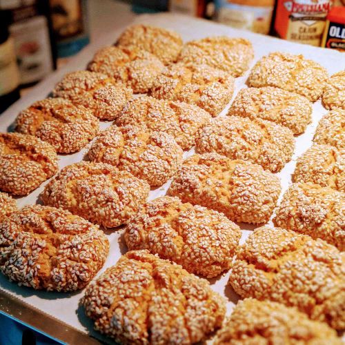 Aunt Anne's Sesame Cookies