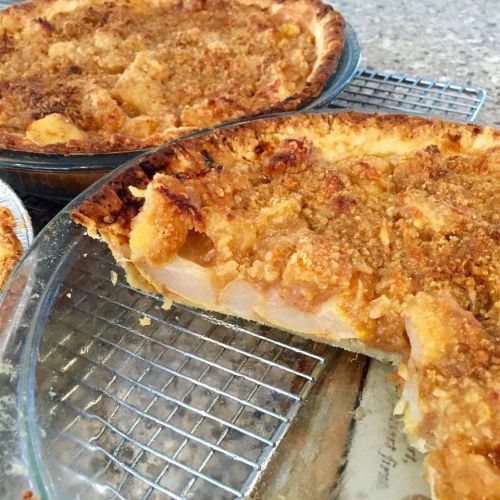 Cheddar Pear Pie