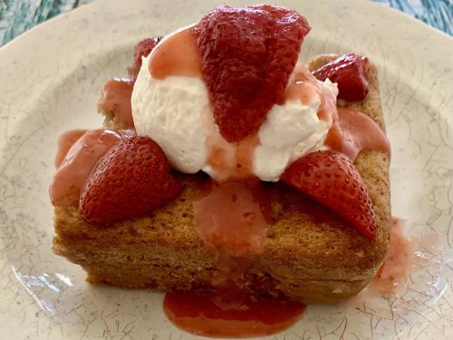 Frozen Strawberry Cake